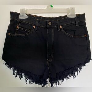 Black Levi’s High-Rise Festival Short Orange Tab